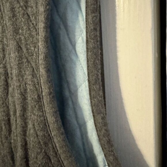 Adorable Trendy Liz Claiborne Zip Vest Gray with blue interior. Light yet cozy. - Picture 6 of 9